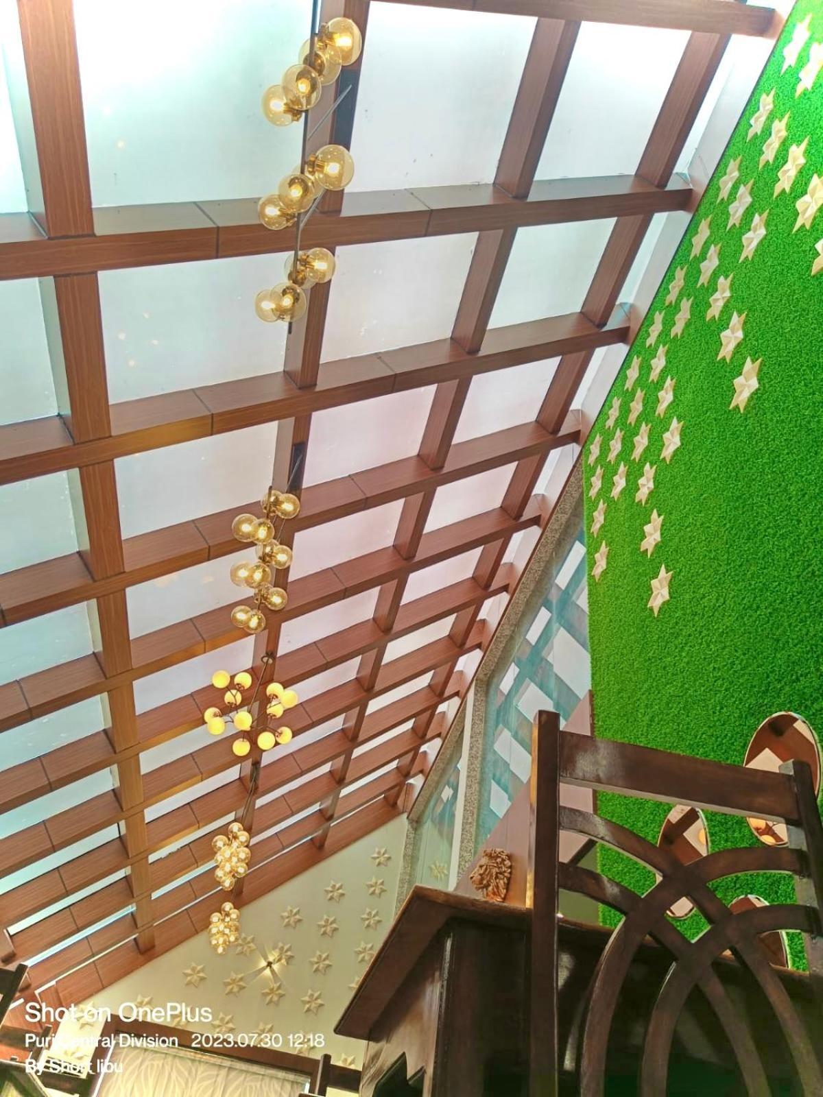 Hotel Kuber Palace ! Puri Near-Sea-Beach-And-Temple Fully-Air-Conditioned-Hotel With-Lift-And-Parking-Facility Экстерьер фото