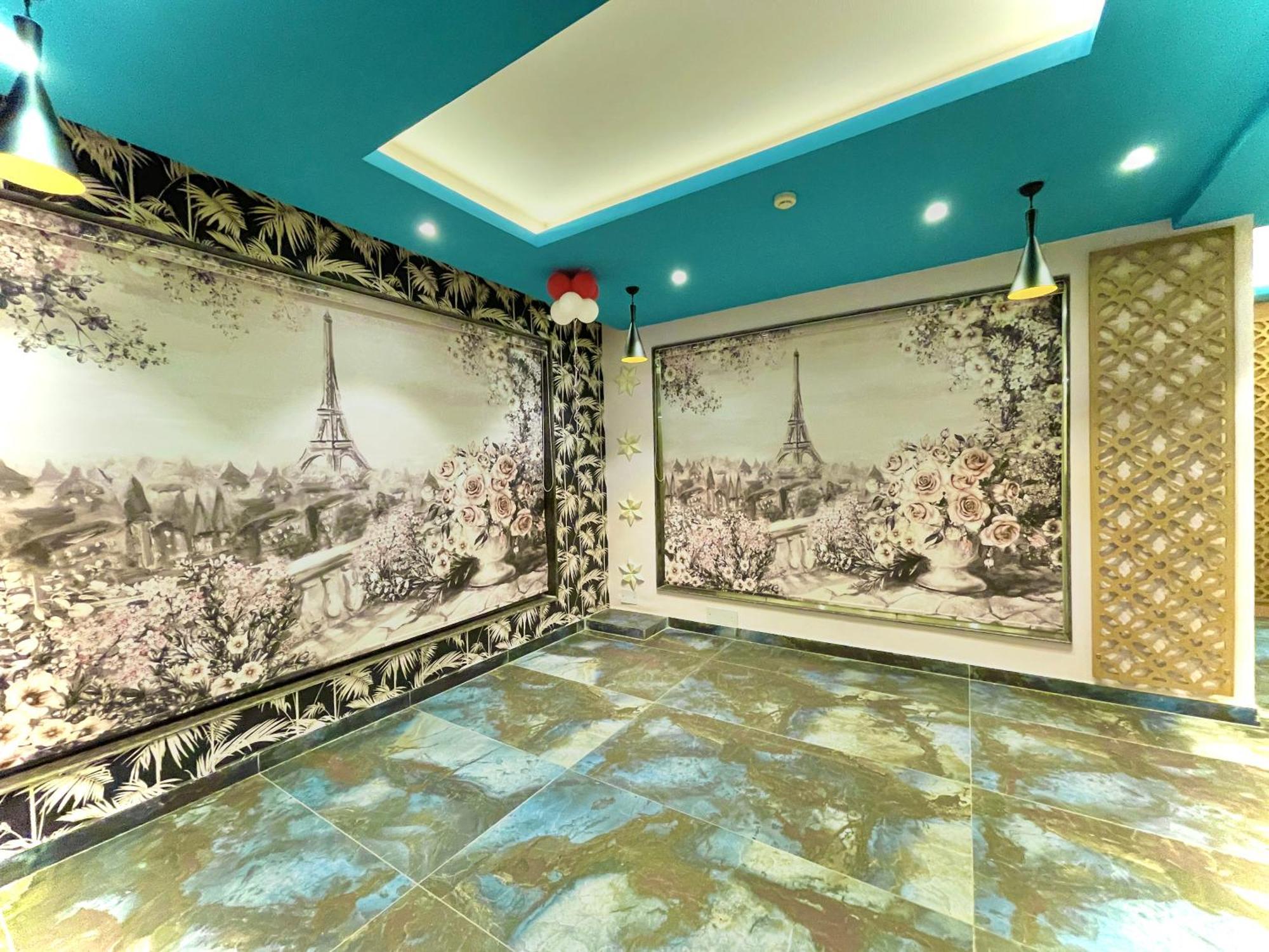 Hotel Kuber Palace ! Puri Near-Sea-Beach-And-Temple Fully-Air-Conditioned-Hotel With-Lift-And-Parking-Facility Экстерьер фото